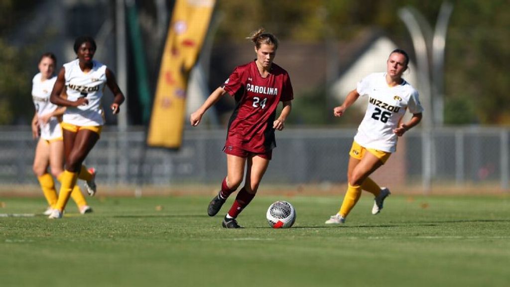 No. 13 South Carolina battles to draw with Missouri