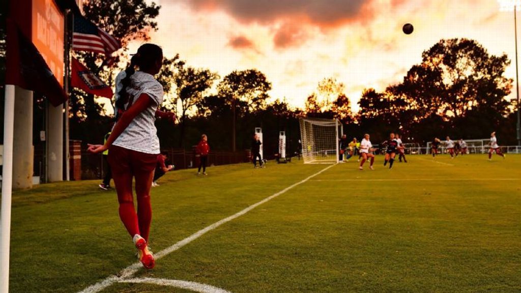 No. 10 Arkansas takes down Florida at home