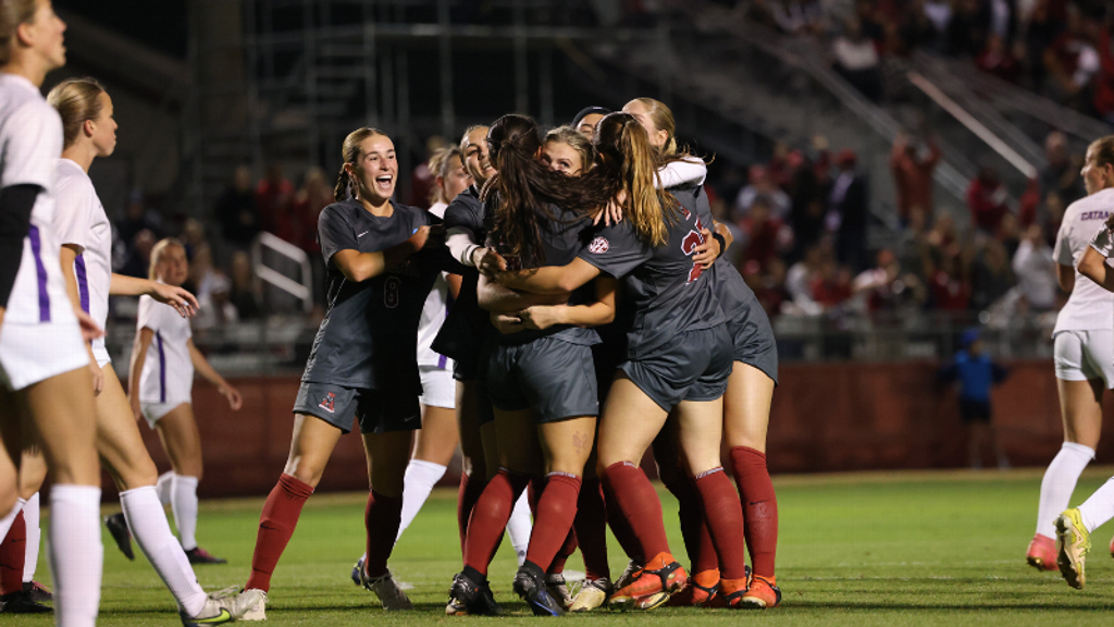 Bama tops WCU, advances to second round of NCAA tourney