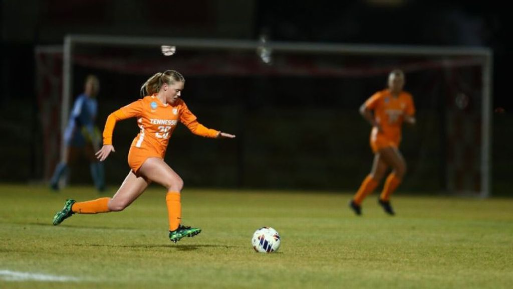 Vols fall to Nebraska in final minute of second round