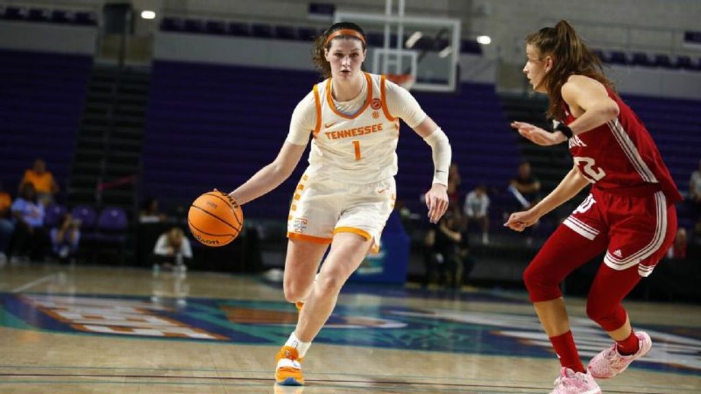 No. 19 Lady Vols fall to No. 21 Hoosiers