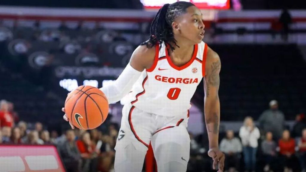 UGA tops Furman for Abrahamson-Henderson's 400th win