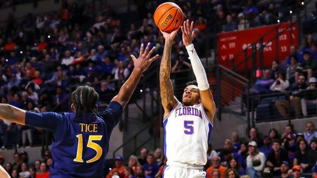 Florida wraps up pre-SEC play with win over Bobcats