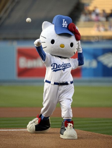 July 8, 2015 Los Angeles Dodgers vs. Philadelphia Phillies - Hello Kitty  Plush - Stadium Giveaway Exchange