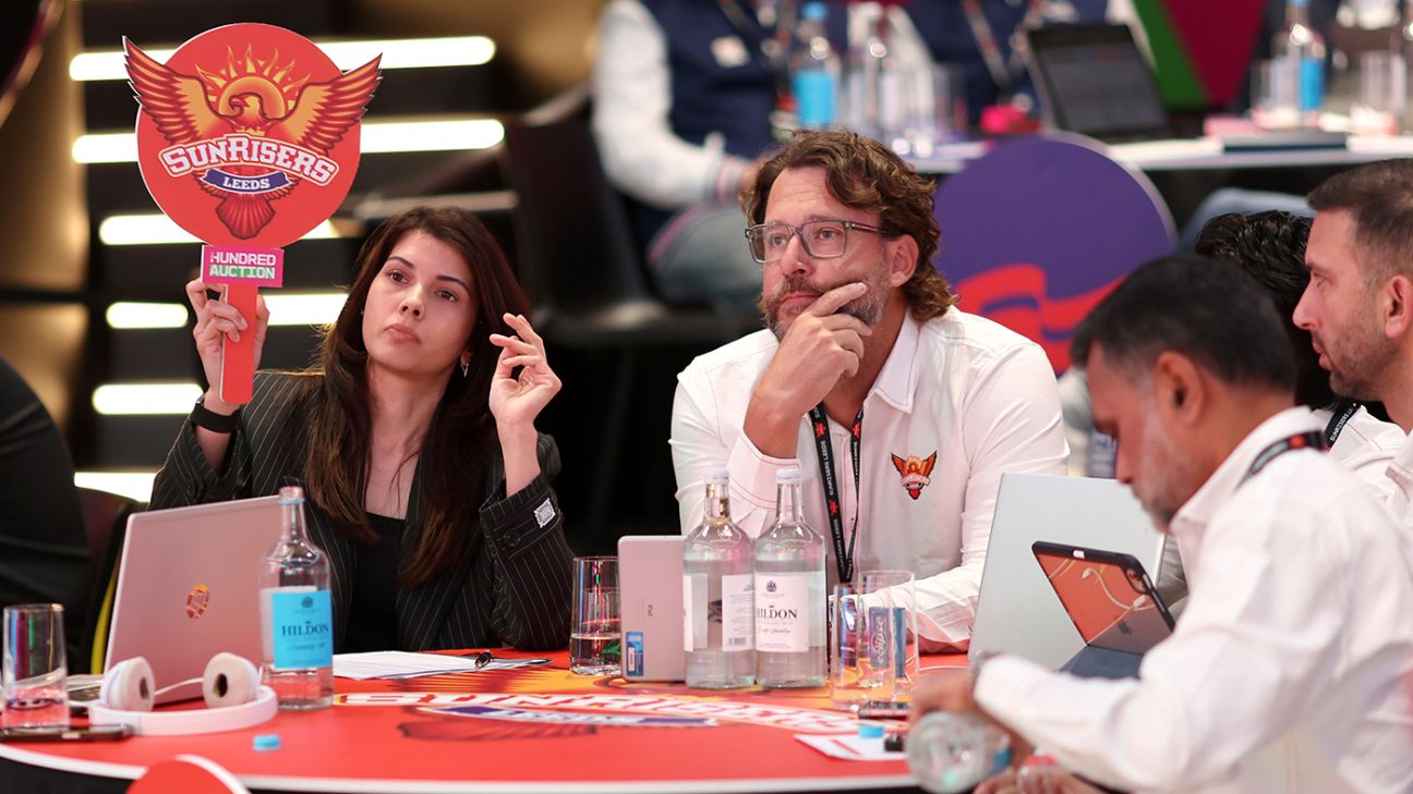 Sunrisers Leeds sign Pakistan's Abrar in Hundred auction