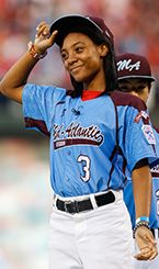 Mo'ne Davis Wins Best Breakthrough Athlete at ESPYs 2015: Photo