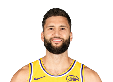 Maxi Kleber headshot