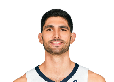 Santi Aldama headshot