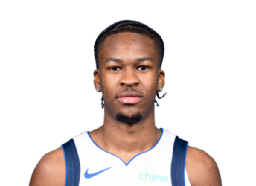 Miles Kelly headshot