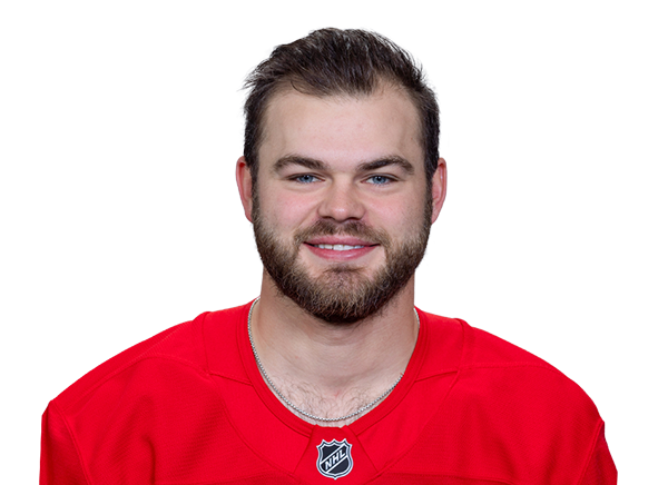 Alex DeBrincat - Wikipedia