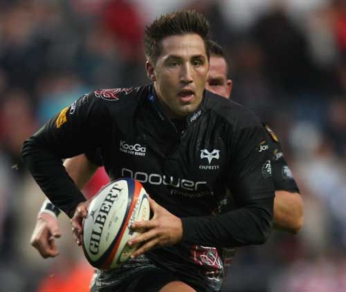Henson denies retirement rumours