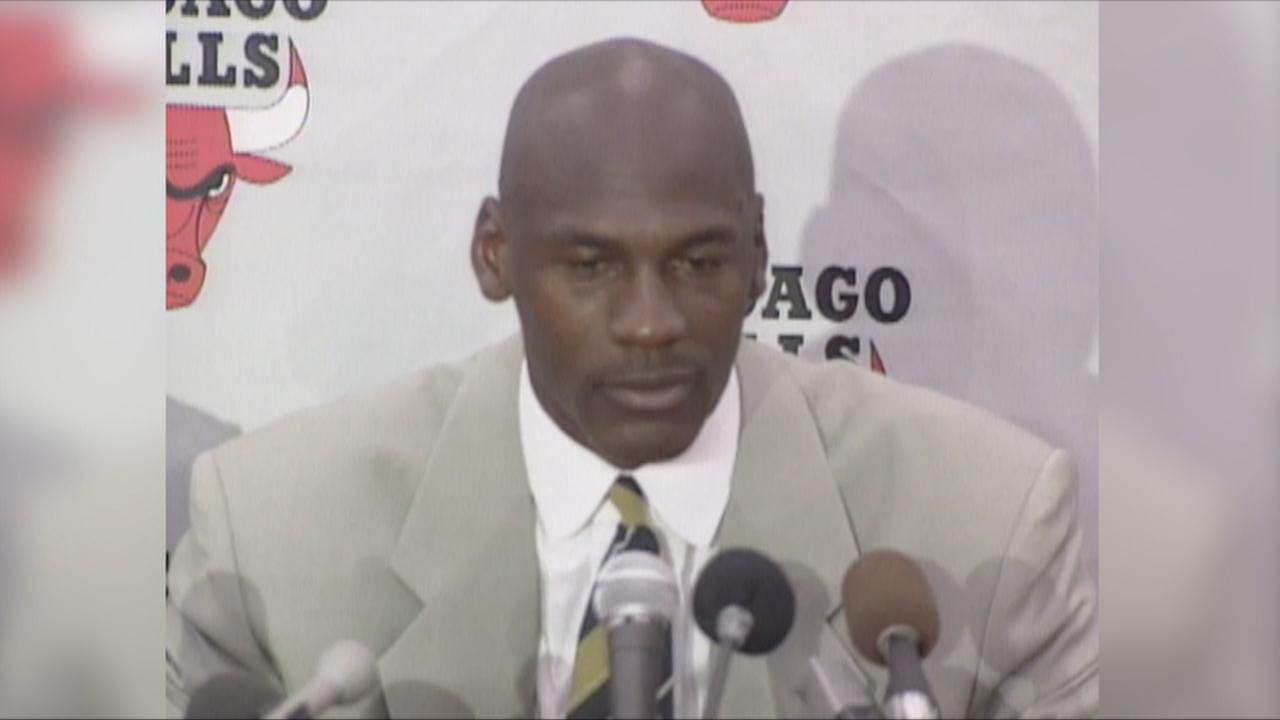 mængde af salg Skifte tøj ukrudtsplante On this date: Michael Jordan announces (first) retirement - ESPN Video