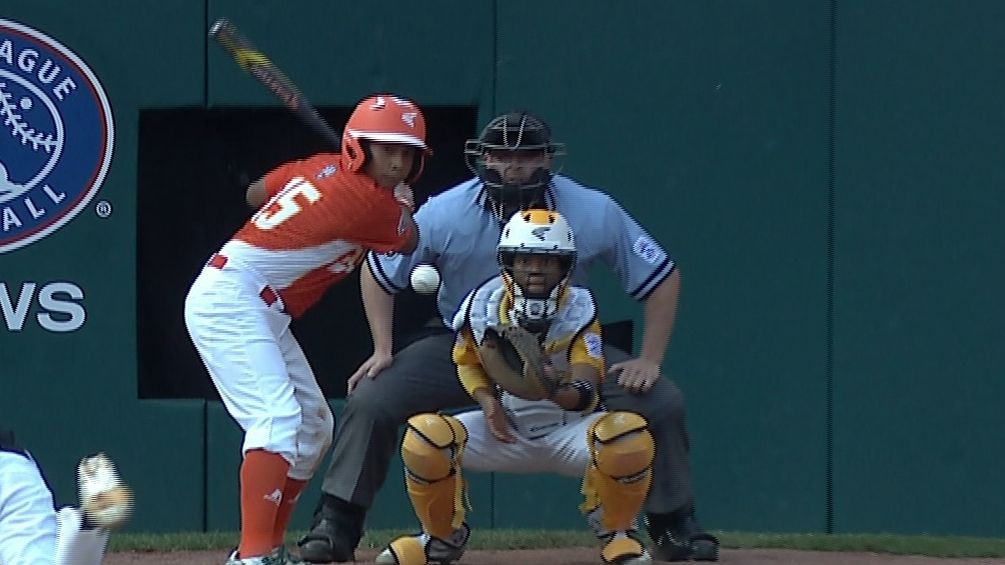 Texas hits clutch 2run HR in 6th ESPN Video
