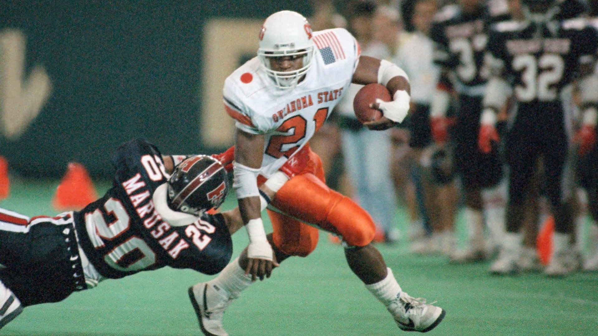 Lot Detail - Barry Sanders Signed Oklahoma State Football Helmet