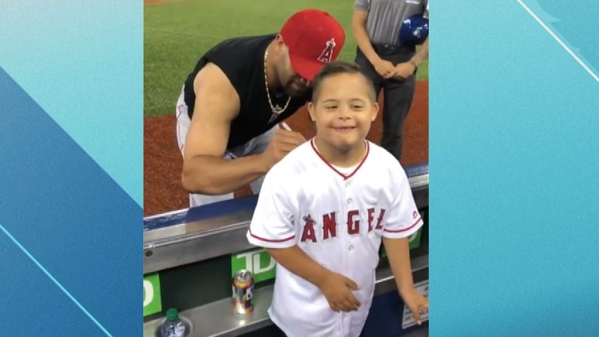 Angels star Albert Pujols gives South Florida boy his jersey 