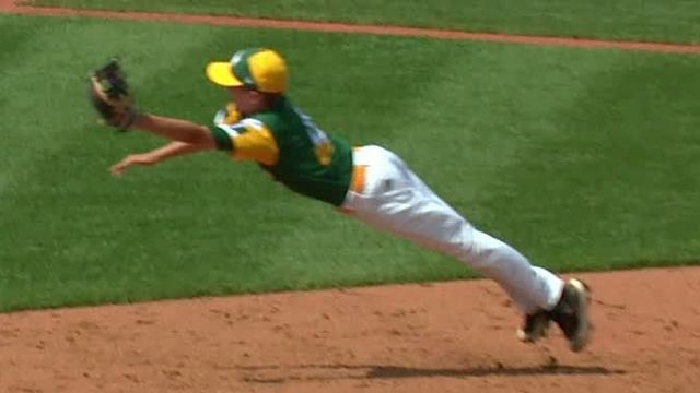 Minnesota Little Leaguer save run with diving grab