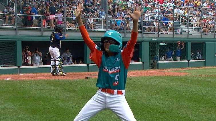 LLWS Crouching Batter Deivis Ordonez (Chicken Little): Little League 2019  Highlights 