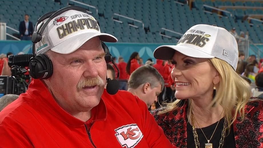 Andy Reid wearing the same Hawaiian shirt at the NFL owners