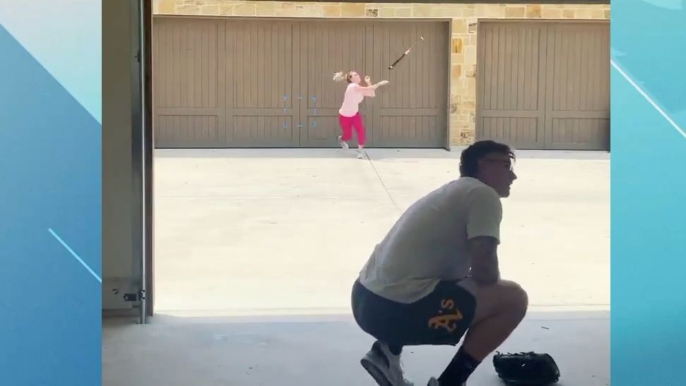 Wife Gets Last Laugh In Bat Flip Showdown Espn Video 