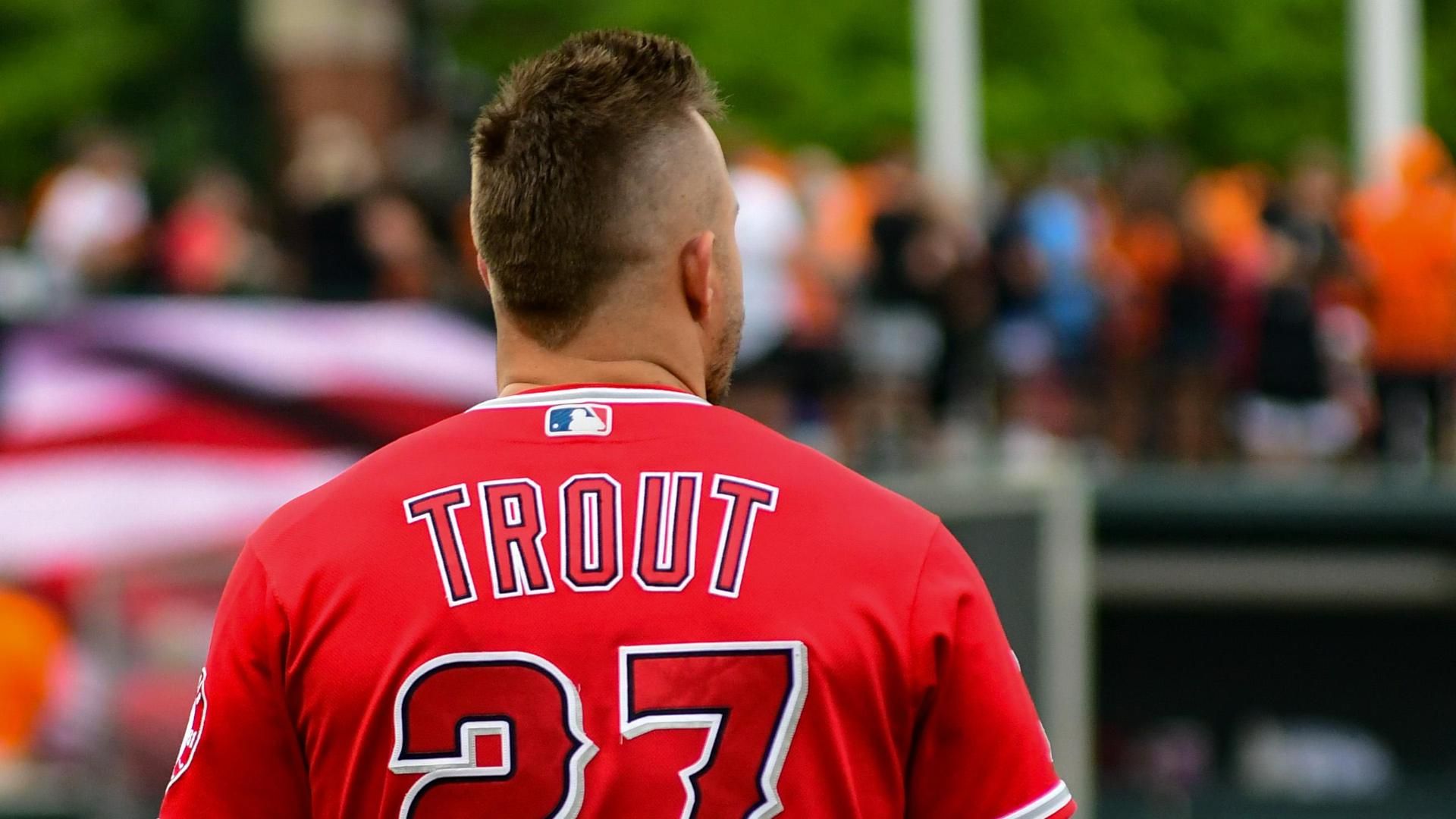 Trout goes deep after superfan asks for HR - ESPN