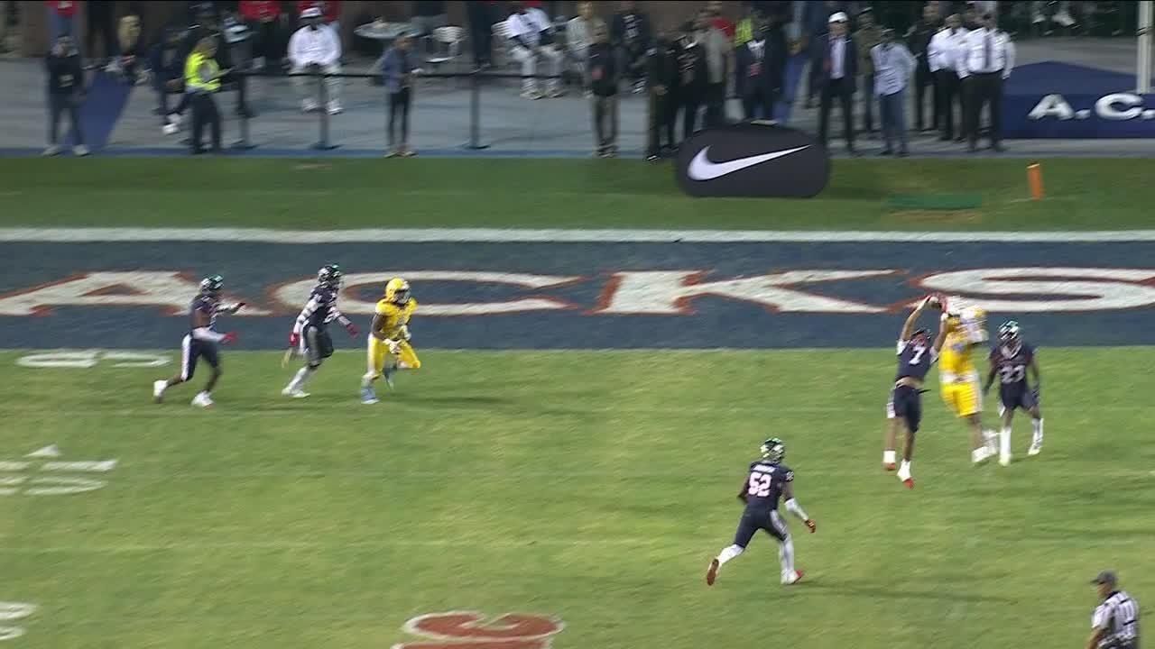 Cam'Ron SilmonCraig makes an incredible INT for Jackson State ESPN Video