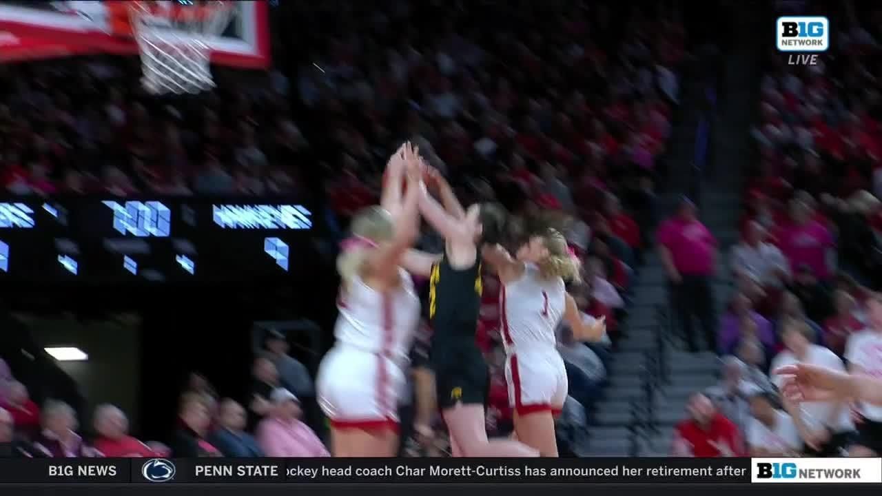 Nebraska's Jaz Shelley meets Caitlin Clark at the rim - ESPN Video