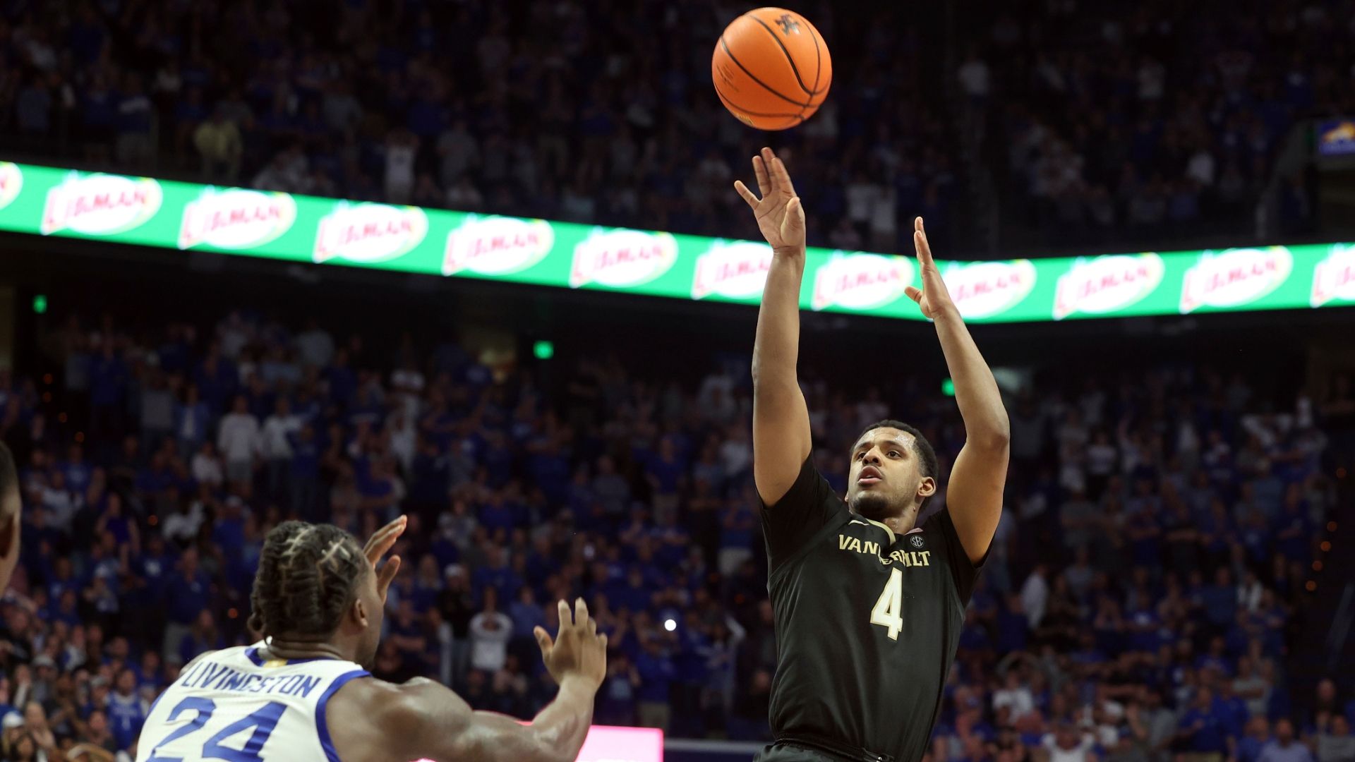 Vandy's Wright pours in 23, hits gamewinner to edge UK