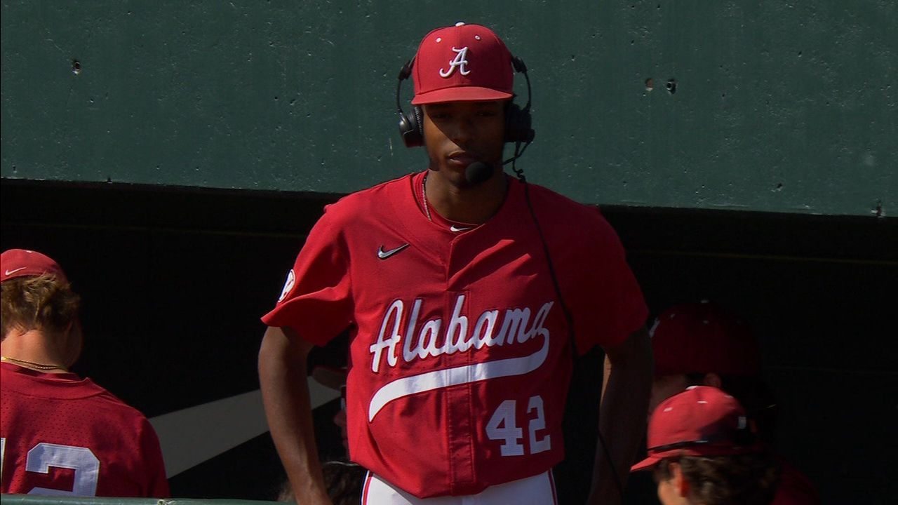 Alton Davis II - Baseball - University of Alabama Athletics