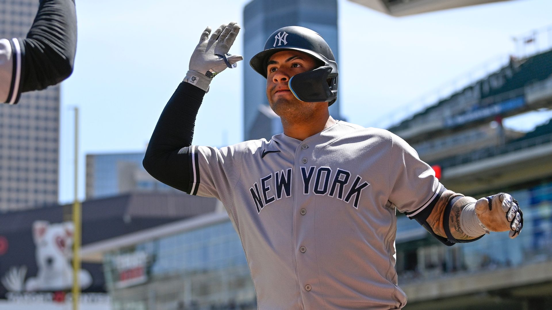 Judge drives in 3, helps Yanks avoid sweep at Twins - Vimarsana News