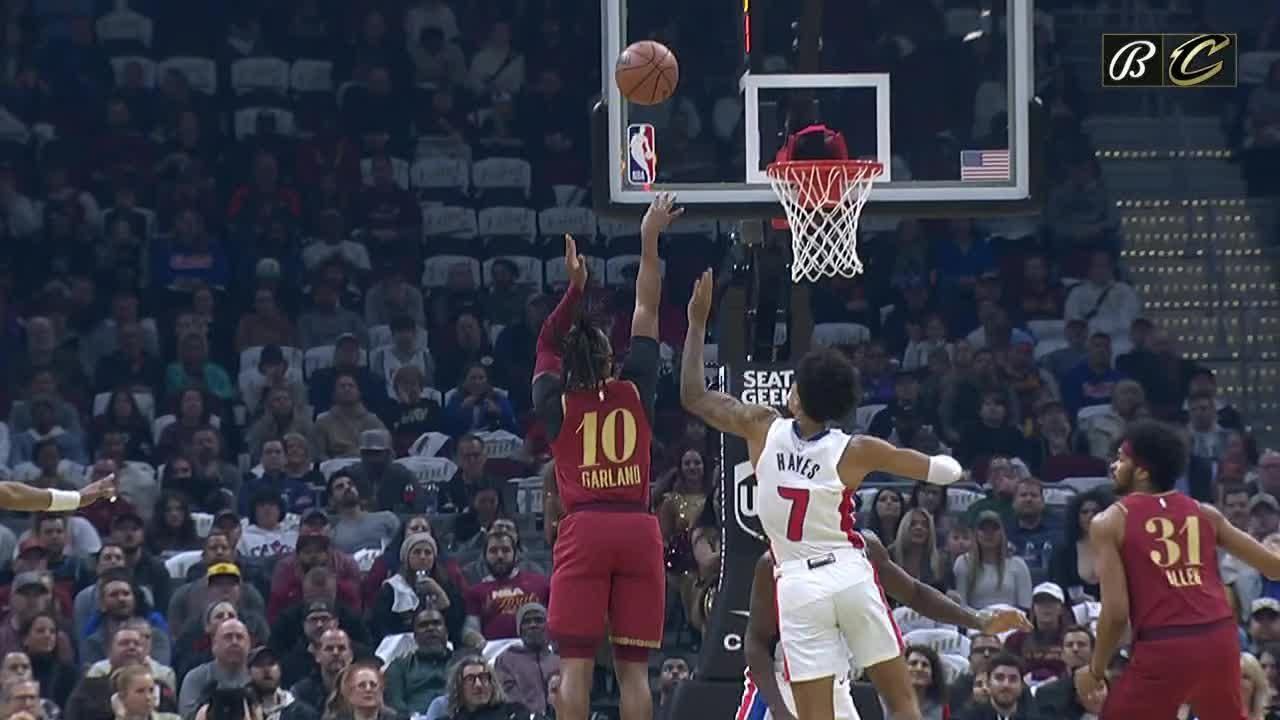 Darius Garland drills basket vs. Detroit Pistons ESPN Video