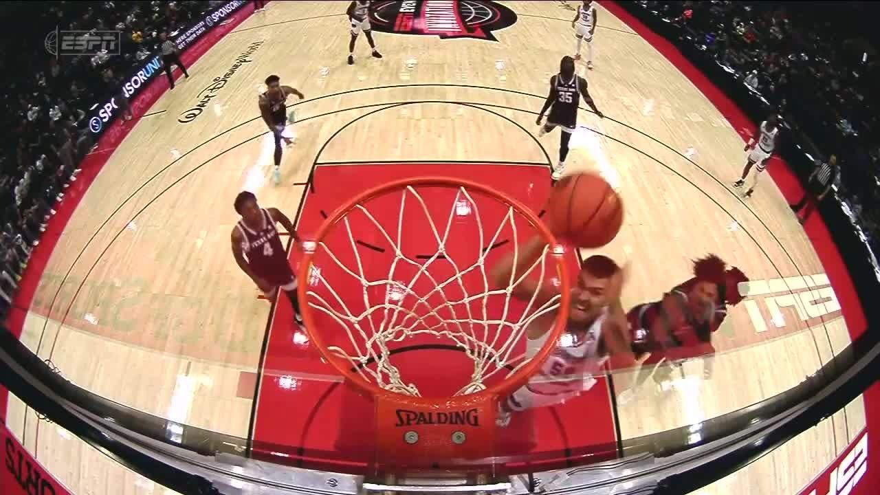 Vladislav Goldin skies for big jam - ESPN Video