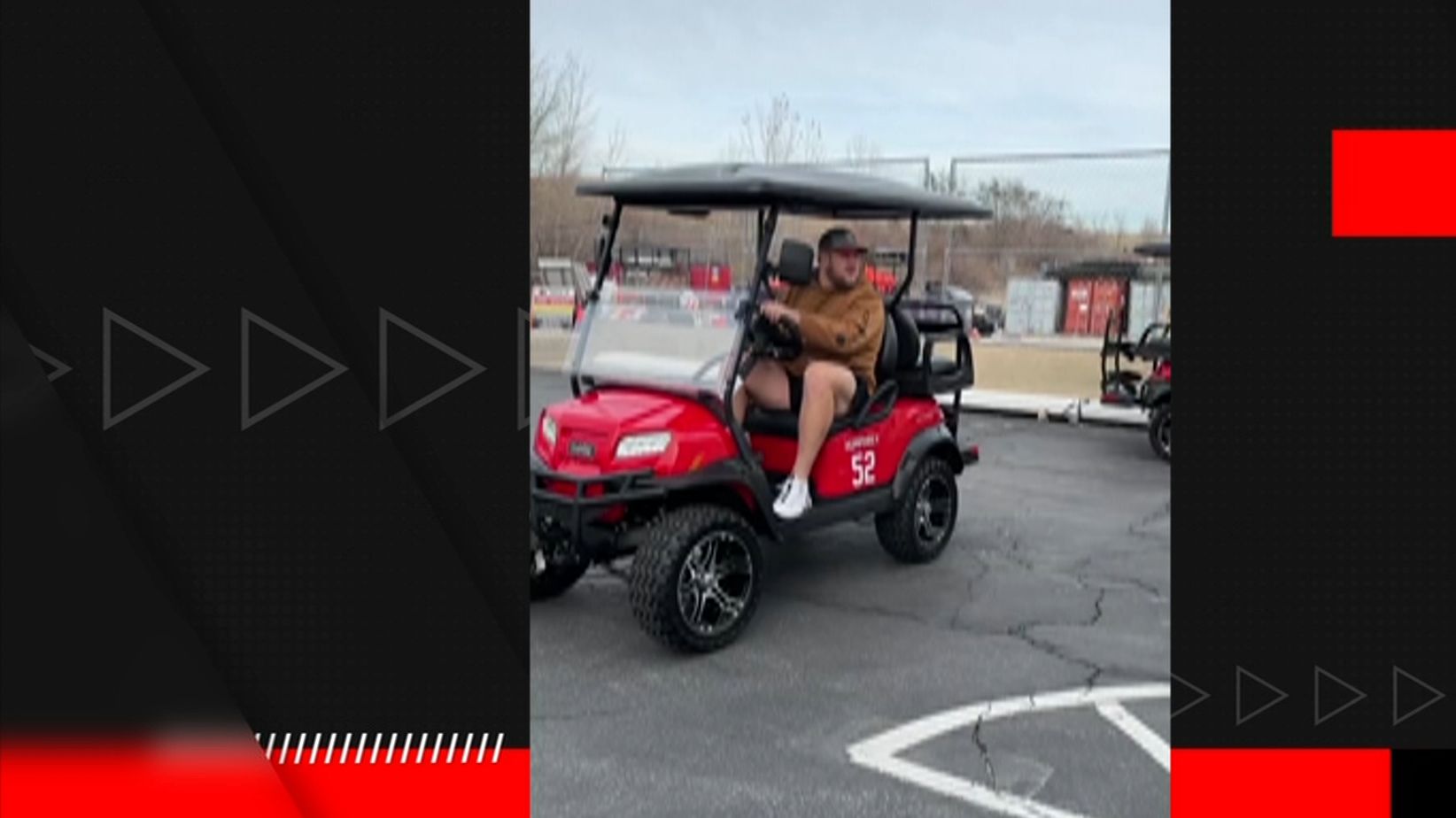 Patrick Mahomes gifts custom golf carts to his O-line - ESPN Video