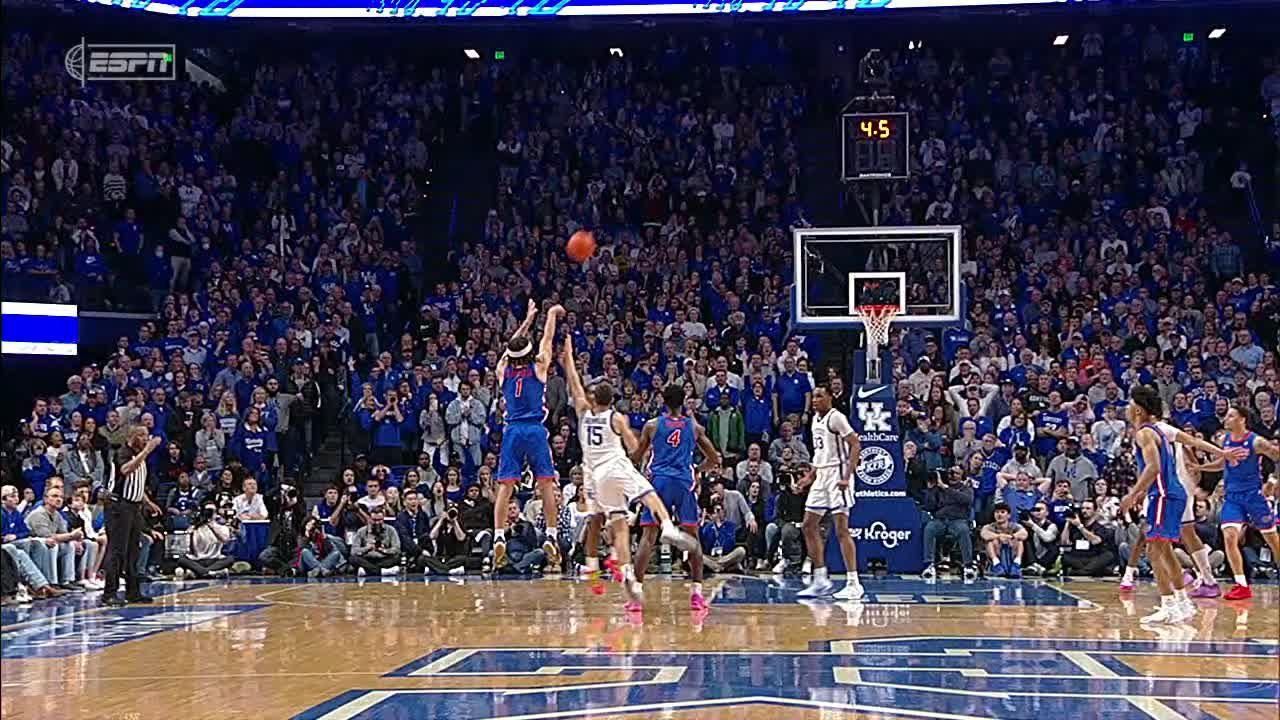 Walter Clayton Jr.'s 3 ties the score with 3 seconds left in regulation