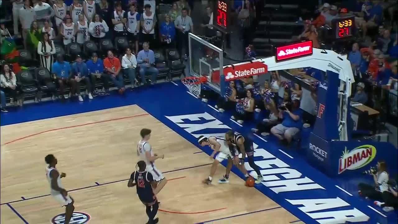 Johni Broome throws down big slam dunk vs. Florida Gators ESPN Video