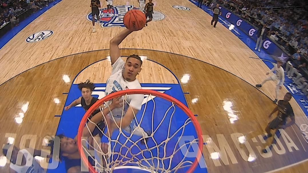 Seth Trimble electrifies with a onehanded slam ESPN Video