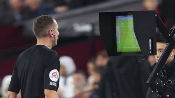 How would a VAR challenge system work?