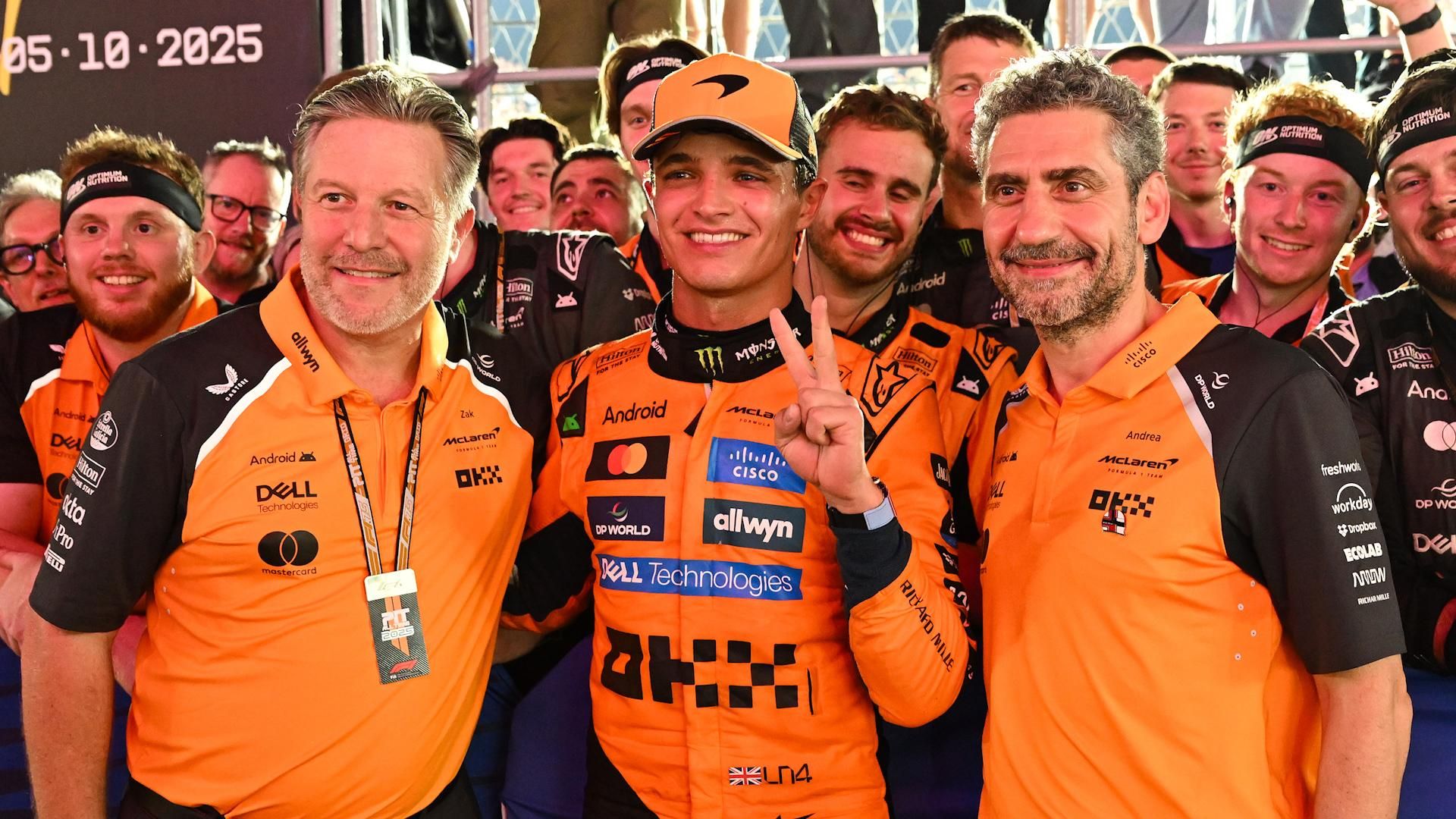 Tension at McLaren: Norris and Piastri, crash in Singapore; is the championship getting complicated? 3 McLaren gana títulos consecutivos de constructores en Singapur