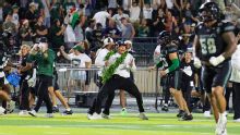 Hawaii stuns Cal in 35-31 in Hawaii Bowl on backup QB Luke Weaver's last-minute TD pass