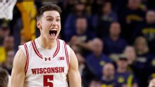 Wisconsin beats No. 2 Michigan 91-88 to give Wolverines their 1st loss of the season