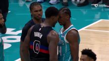 ¡Se calentó el juego! Cuatro jugadores expulsados en el Pistons vs. Hornets
