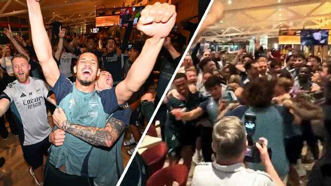 Arsenal Celebrate Premier League Title Victory