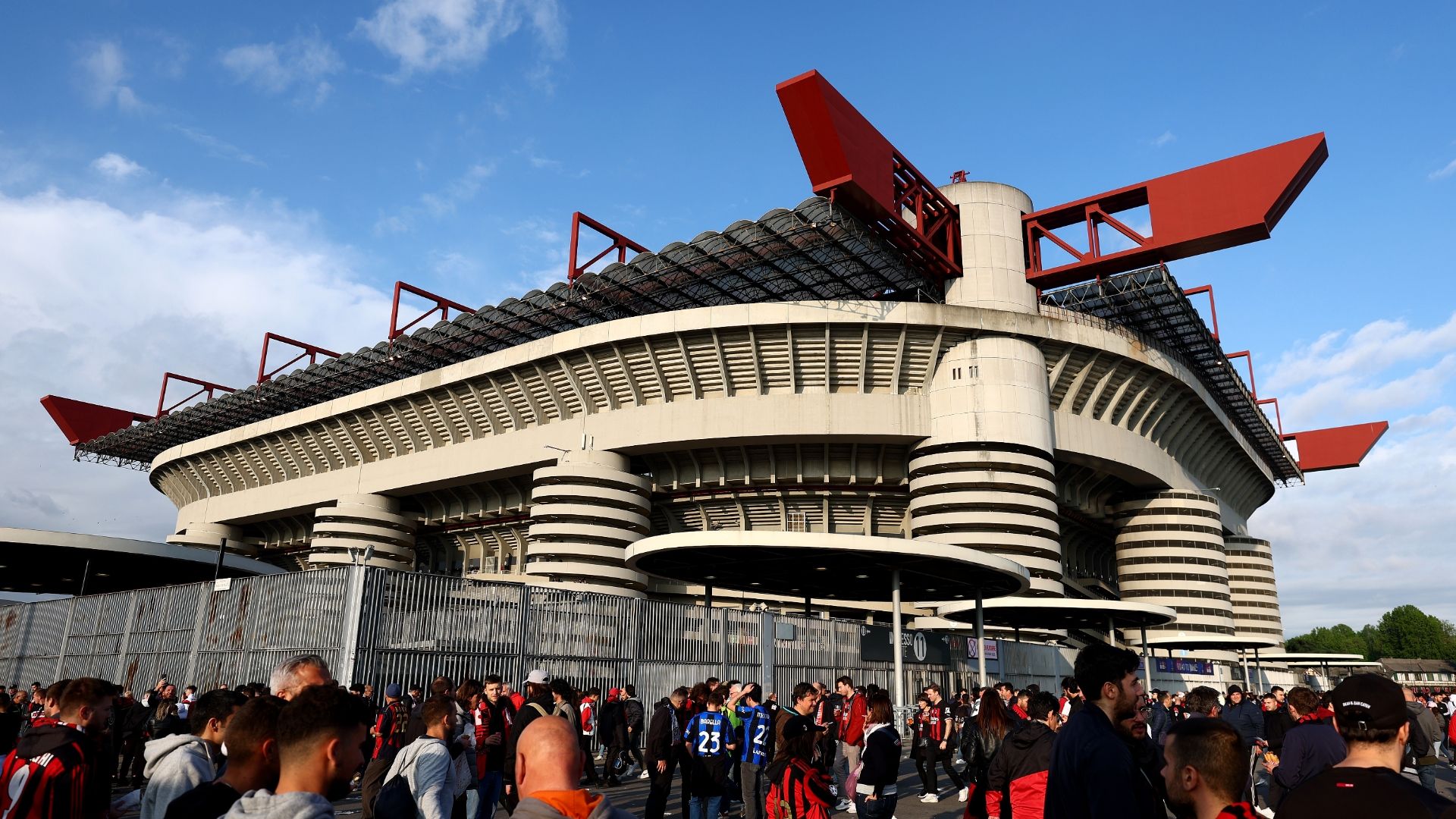 Why San Siro is such a special stadium - ESPN Video