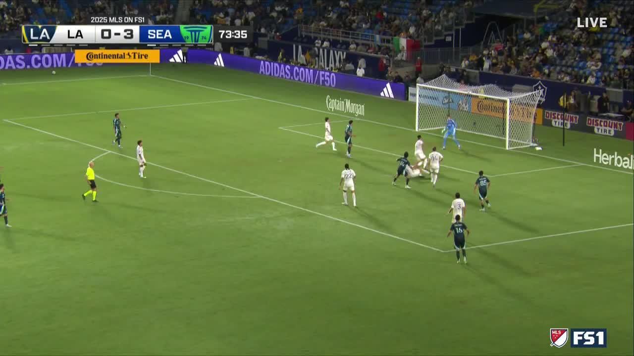 San Diego FC Asciende en MLS: Lozano Brilla, Miami Cae Sin Messi 4 Sounders blank Galaxy in 4-0 win