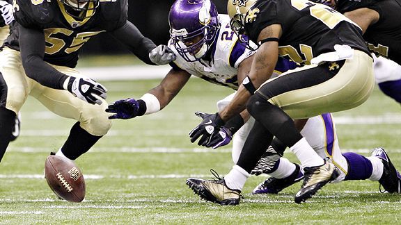 Jan. 30, 2011 - Honolulu, Hawaii, U.S - Minnesota Vikings RB Adrian  Peterson(28) eyes the end-zone during 1st half action of the 2011 NFL Pro  Bowl. The NFC defeated the AFC 55-41