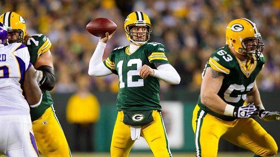 Packers' Aaron Rodgers tosses four touchdowns in win vs. Vikings - ESPN