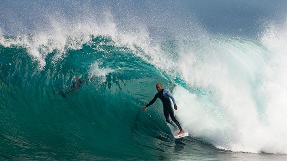 Kelly Slater and Jack Robinson surf The Box - ESPN