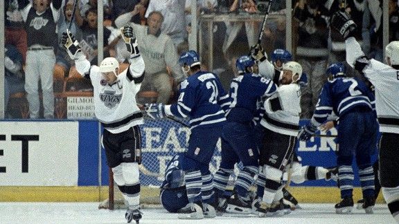 Wayne Gretzky of the Los Angeles Kings puts up a shot during Kings