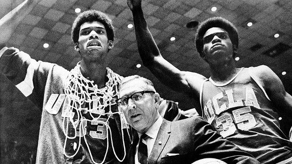 Chasing Ghosts Will Ucla Escape The Shadow Of John Wooden