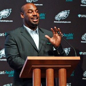 Donovan McNabb to officially retire as an Eagle on Monday