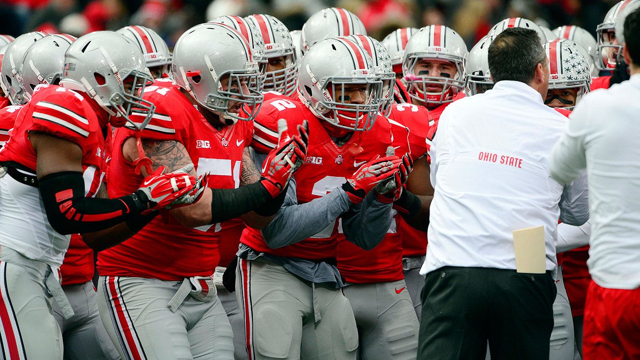 ohio-state-football-coaches-and-players-used-the-goal-line-drill-in